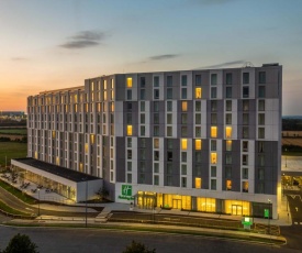 Holiday Inn - Dublin Airport, an IHG Hotel