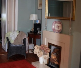 Monkstown Private House Homestay