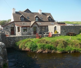 Aille River Hostel Lodge Doolin