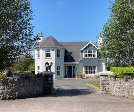 Tailors Lodge, Luxurious peaceful Apartment- Castleisland, Kerry