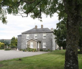 Moate Lodge