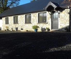 Ash Lodge Leitrim Village