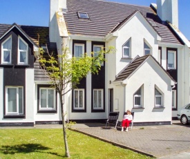 House with 4 bedrooms in Enniscrone with enclosed garden and WiFi 400 m from the beach