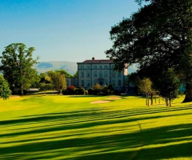 Dundrum House Hotel Golf & Apartments