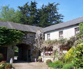 Ballinacourty House B&B