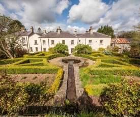 Clone Country House