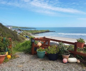 Idyllic Inchydoney Beach Cottage - amazing views, 5 minutes walk to the beach!